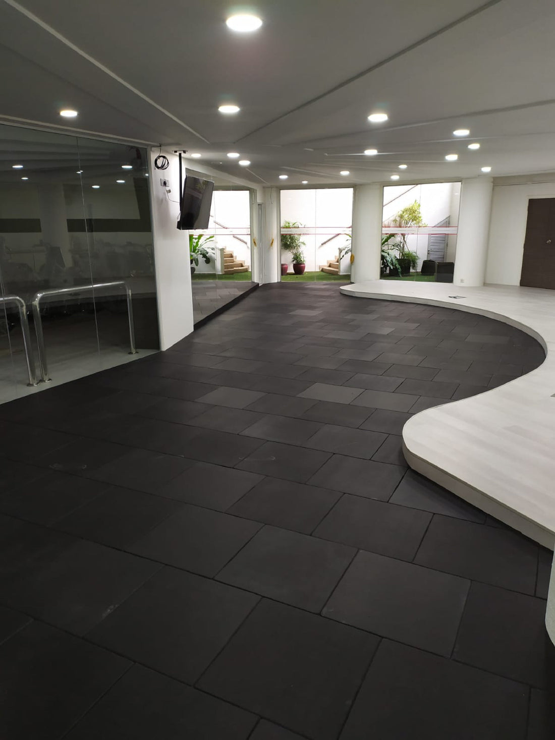 Gym Flooring Guide: Rubber vs EVA vs Interlocking Mats Compared